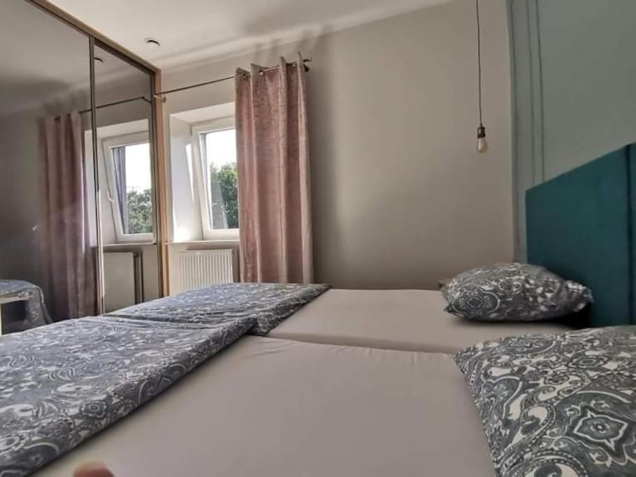 Apartamenty Motyl Битом Екстериор снимка